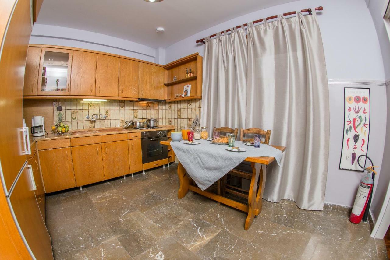 Thea Apartment Kavala Exteriör bild