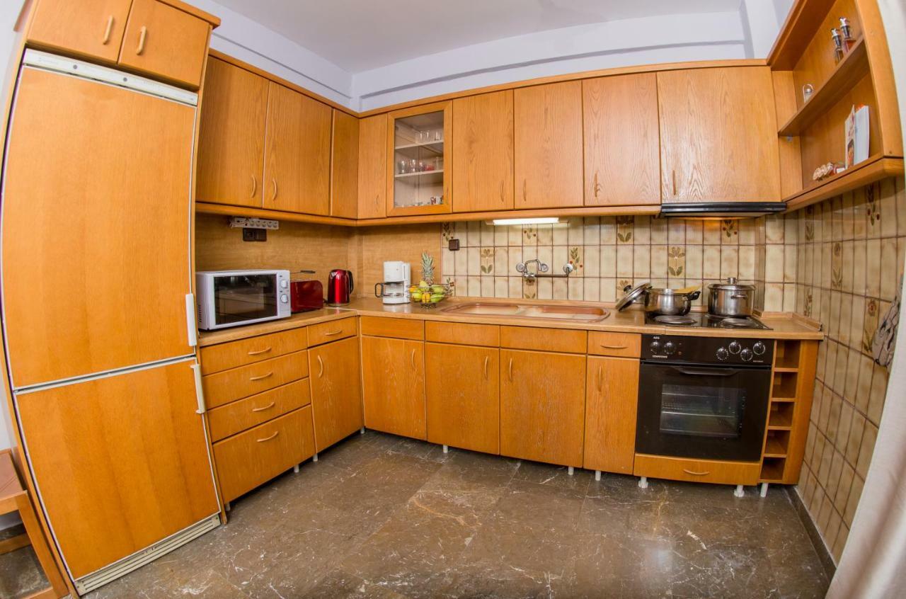 Thea Apartment Kavala Exteriör bild